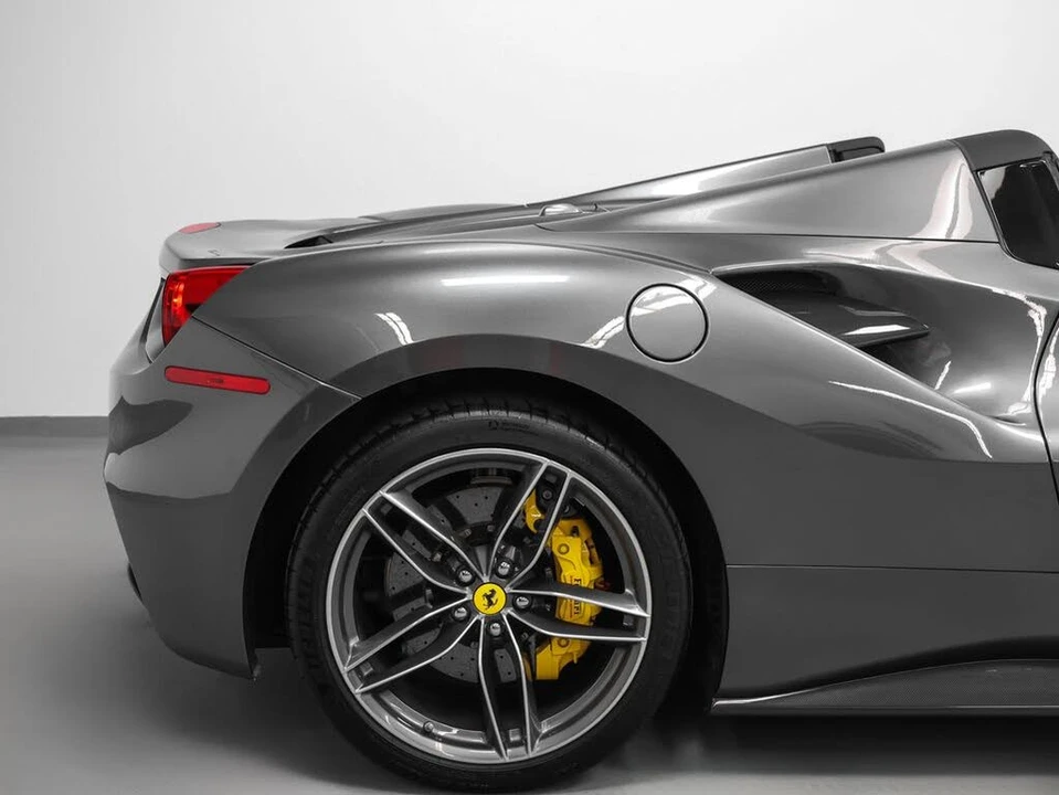 2018 Ferrari 488 Spider - Image 30 of 31