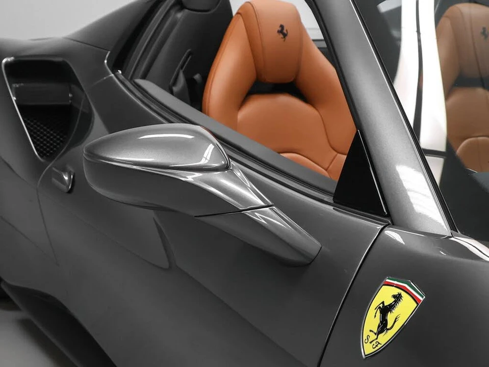 2018 Ferrari 488 Spider - Image 7 of 31