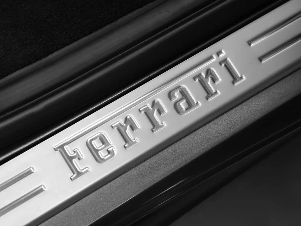 2018 Ferrari 488 Spider - Image 17 of 31