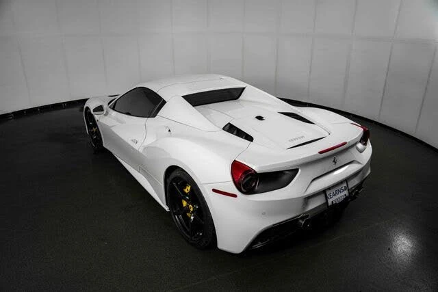 2018 Ferrari 488 Spider - Image 27 of 31