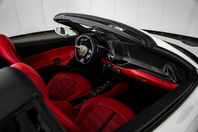 2018 Ferrari 488 Spider - Image 23 of 31