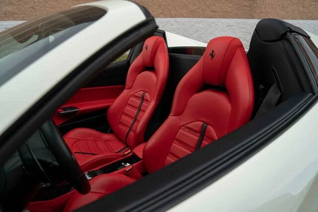 2018 Ferrari 488 Spider - Image 31 of 31