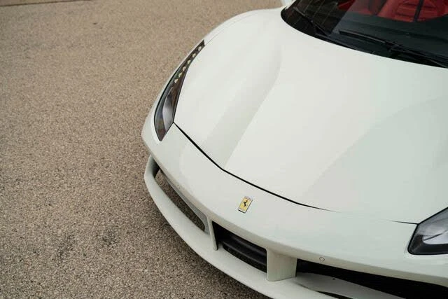 2018 Ferrari 488 Spider - Image 30 of 31
