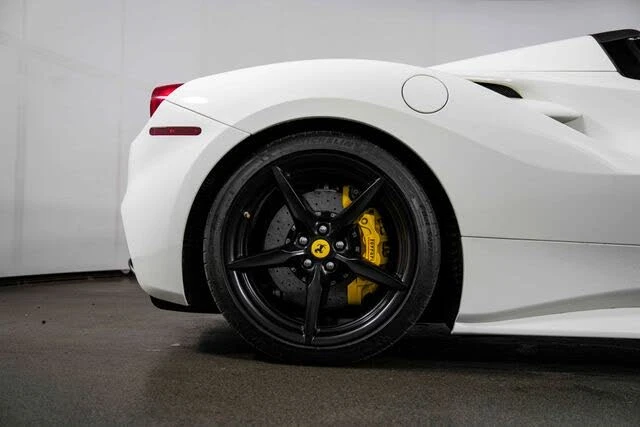 2018 Ferrari 488 Spider - Image 10 of 31