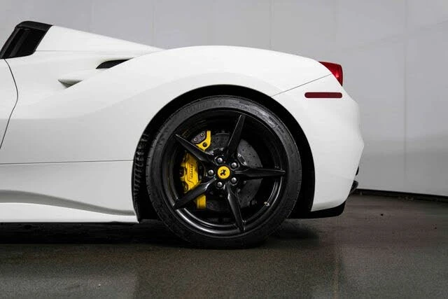 2018 Ferrari 488 Spider - Image 13 of 31