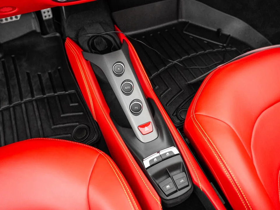 2018 Ferrari 488 Spider - Image 28 of 31