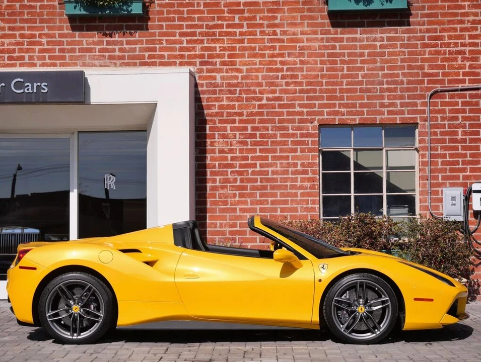 2018 Ferrari 488 Spider - Image 5 of 31