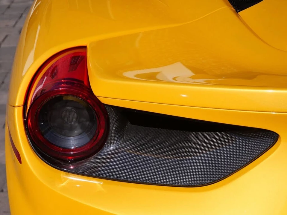 2018 Ferrari 488 Spider - Image 16 of 31