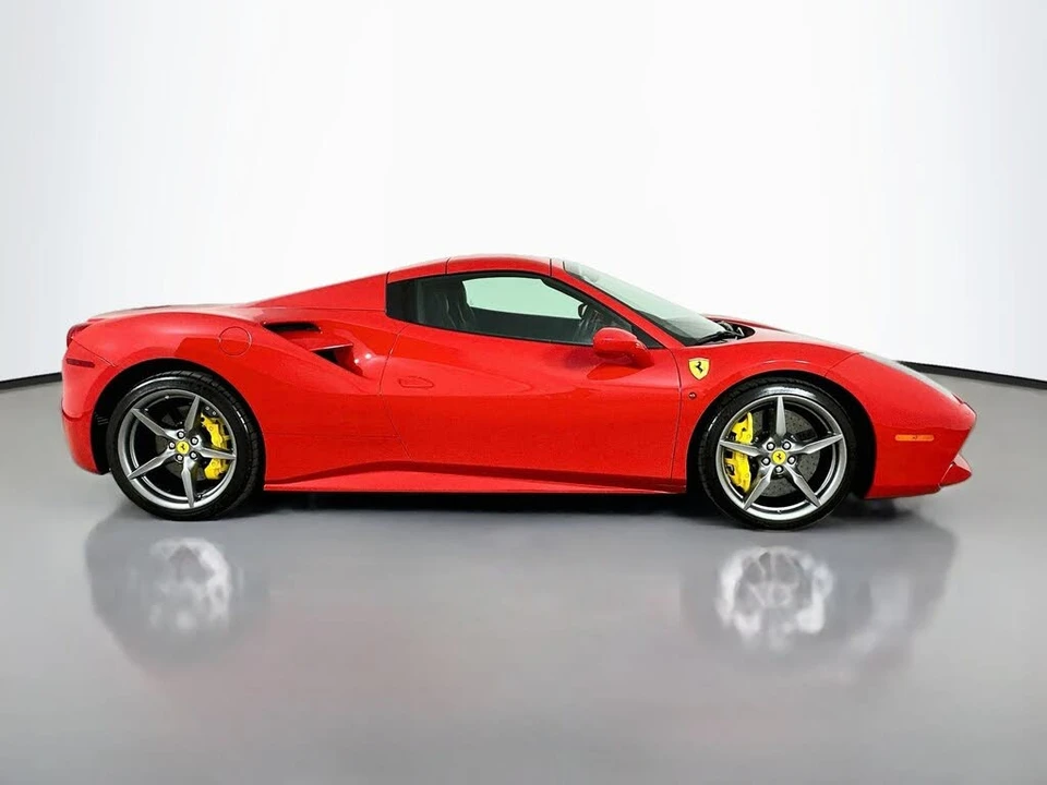 2018 Ferrari 488 Spider - Image 4 of 31
