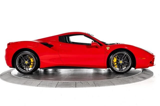 2018 Ferrari 488 Spider - Image 13 of 31