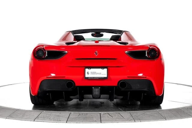2018 Ferrari 488 Spider - Image 8 of 31