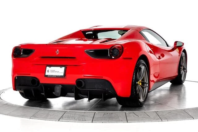 2018 Ferrari 488 Spider - Image 12 of 31