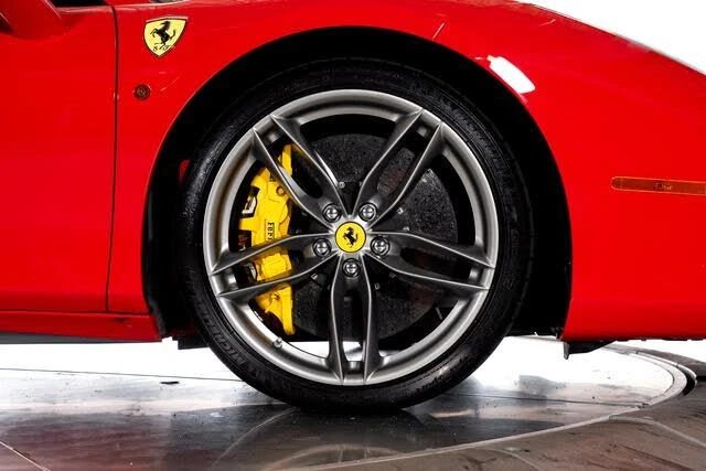 2018 Ferrari 488 Spider - Image 21 of 31