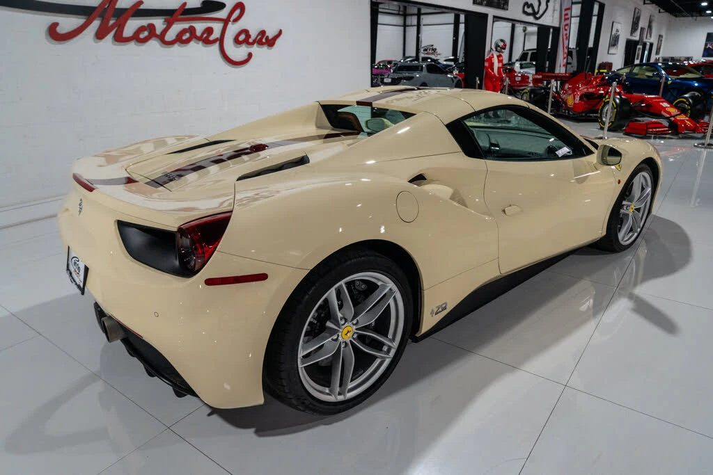 2018 Ferrari 488 Spider - Image 15 of 31