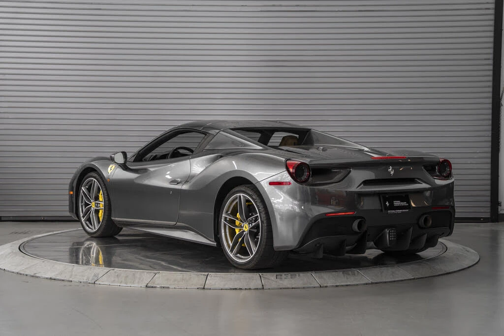 2018 Ferrari 488 Spider - Image 11 of 31
