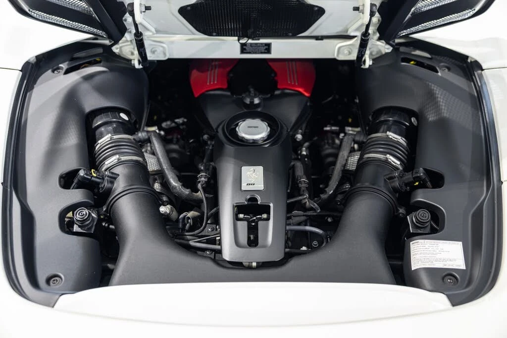2018 Ferrari 488 Spider - Image 27 of 31