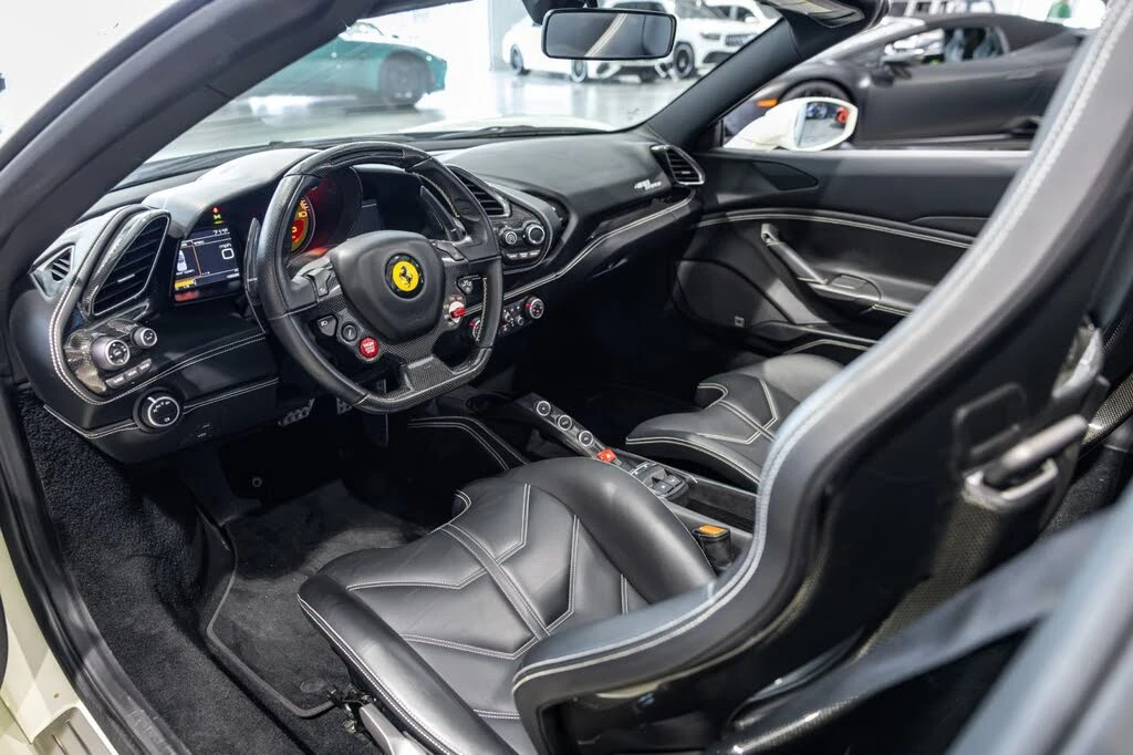 2018 Ferrari 488 Spider - Image 31 of 31