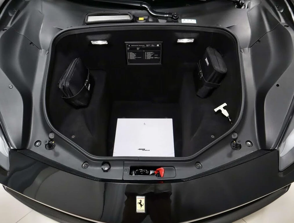 2018 Ferrari 488 Spider - Image 10 of 31