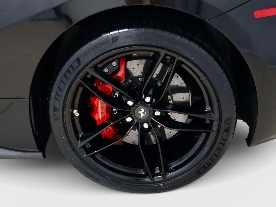 2018 Ferrari 488 Spider - Image 9 of 31