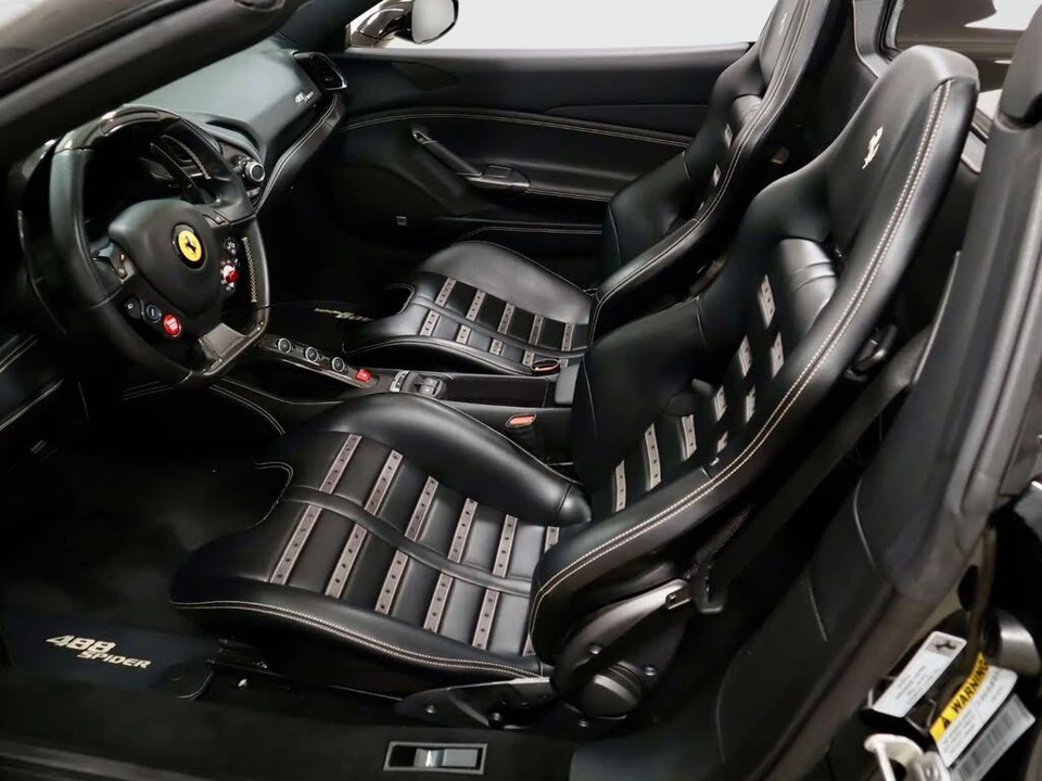 2018 Ferrari 488 Spider - Image 19 of 31