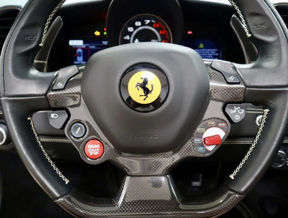 2018 Ferrari 488 Spider - Image 27 of 31