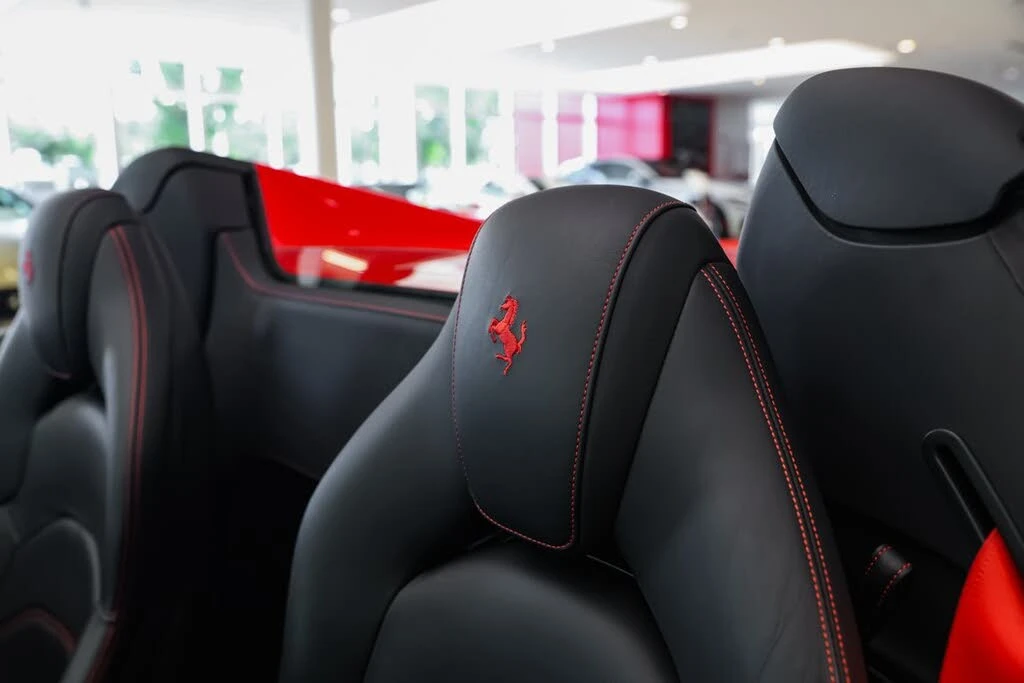 2018 Ferrari 488 Spider - Image 19 of 31