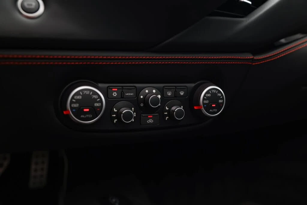 2018 Ferrari 488 Spider - Image 21 of 31