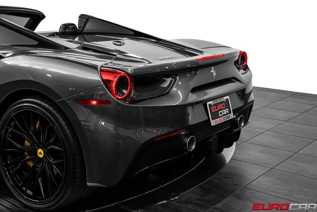 2018 Ferrari 488 Spider - Image 22 of 31