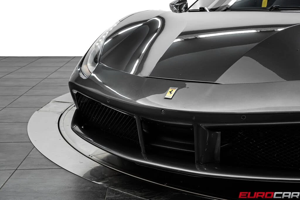 2018 Ferrari 488 Spider - Image 14 of 31