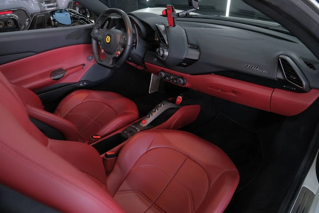 2018 Ferrari 488 Spider - Image 26 of 31