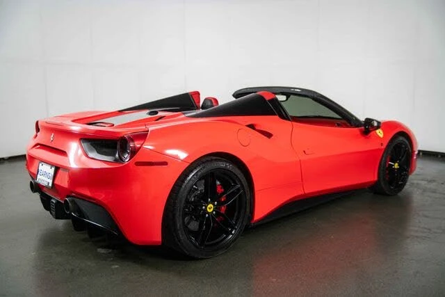 2018 Ferrari 488 Spider - Image 8 of 31
