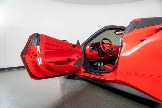 2018 Ferrari 488 Spider - Image 14 of 31