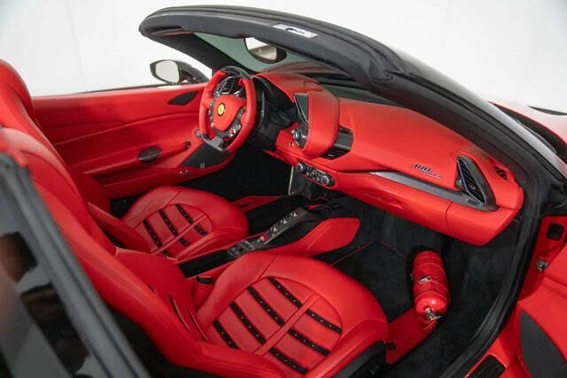 2018 Ferrari 488 Spider - Image 27 of 31