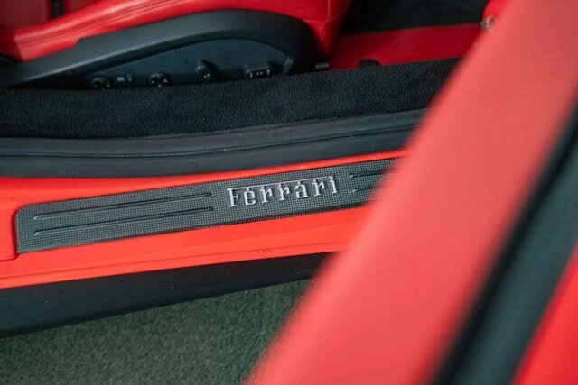 2018 Ferrari 488 Spider - Image 30 of 31