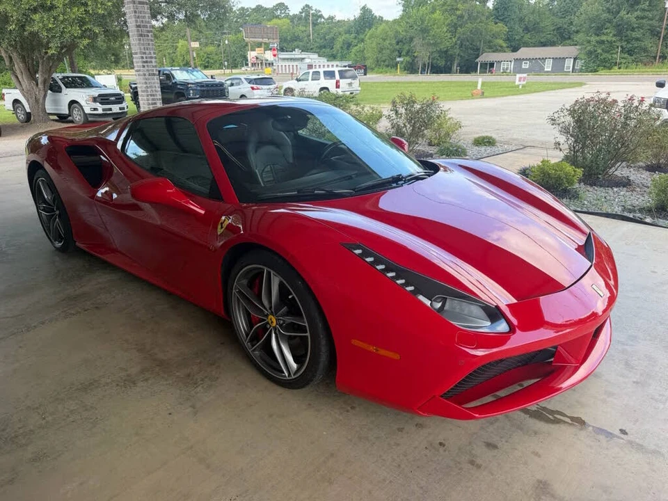 2018 Ferrari 488 Spider - Image 23 of 24