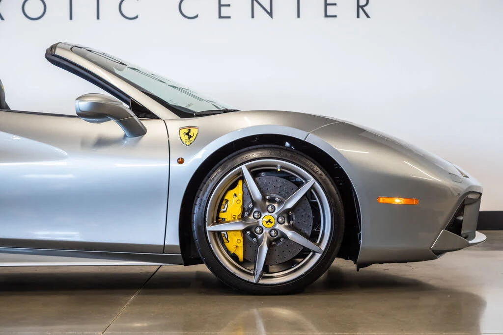 2018 Ferrari 488 Spider - Image 19 of 31
