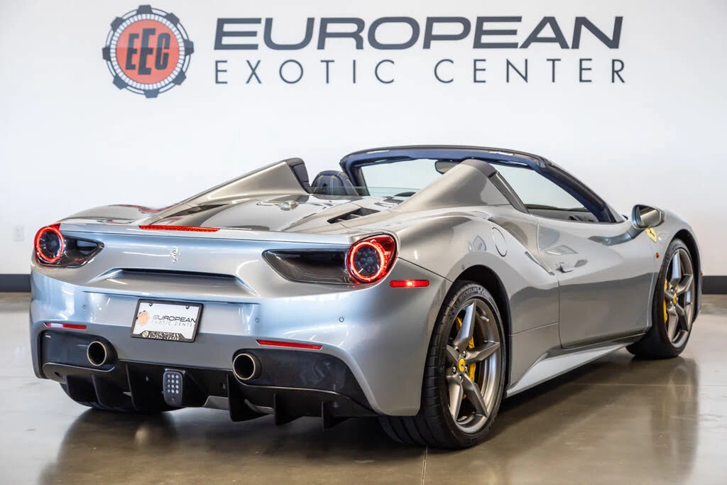 2018 Ferrari 488 Spider - Image 12 of 31