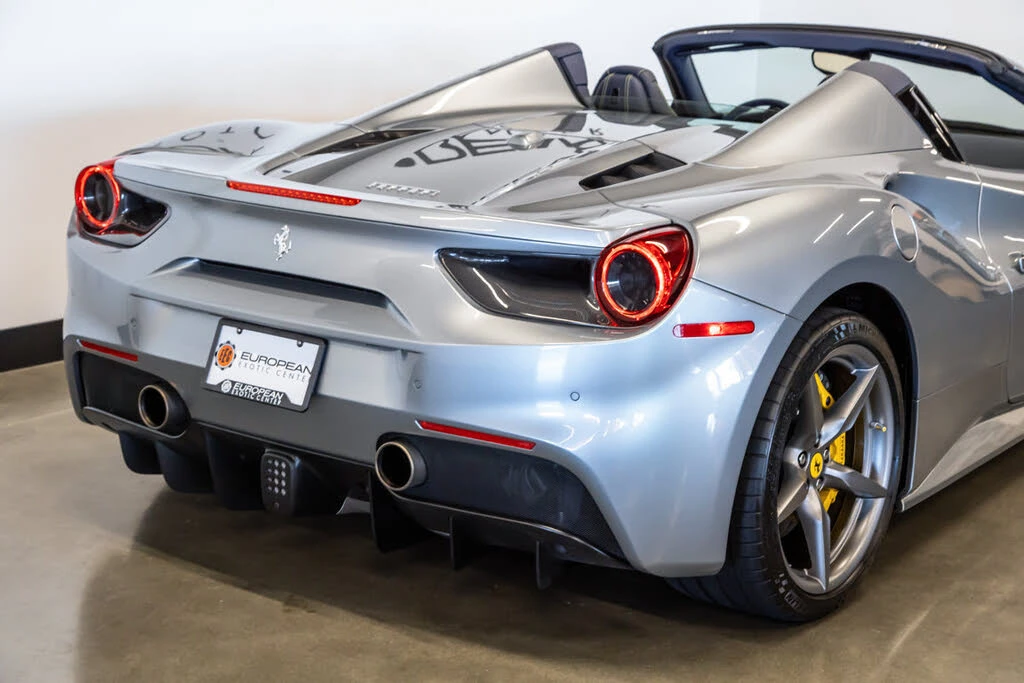 2018 Ferrari 488 Spider - Image 14 of 31