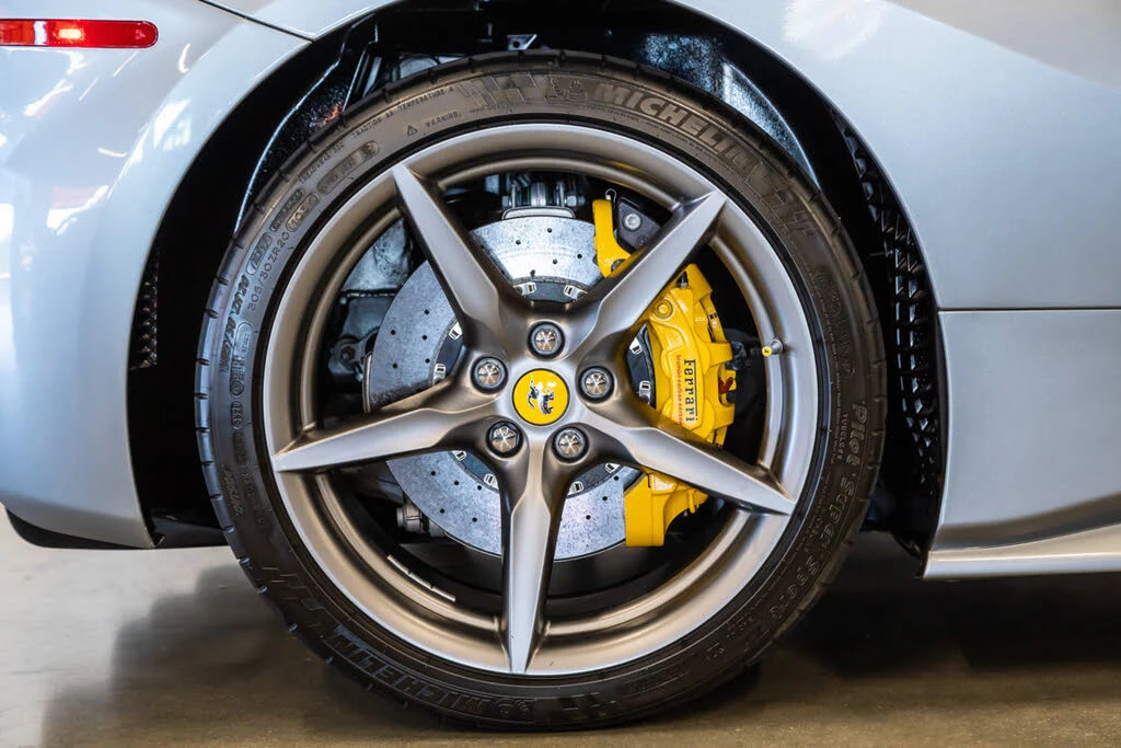 2018 Ferrari 488 Spider - Image 18 of 31