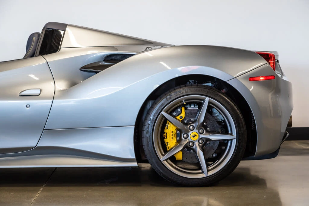 2018 Ferrari 488 Spider - Image 23 of 31