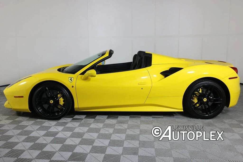 2018 Ferrari 488 Spider - Image 8 of 31