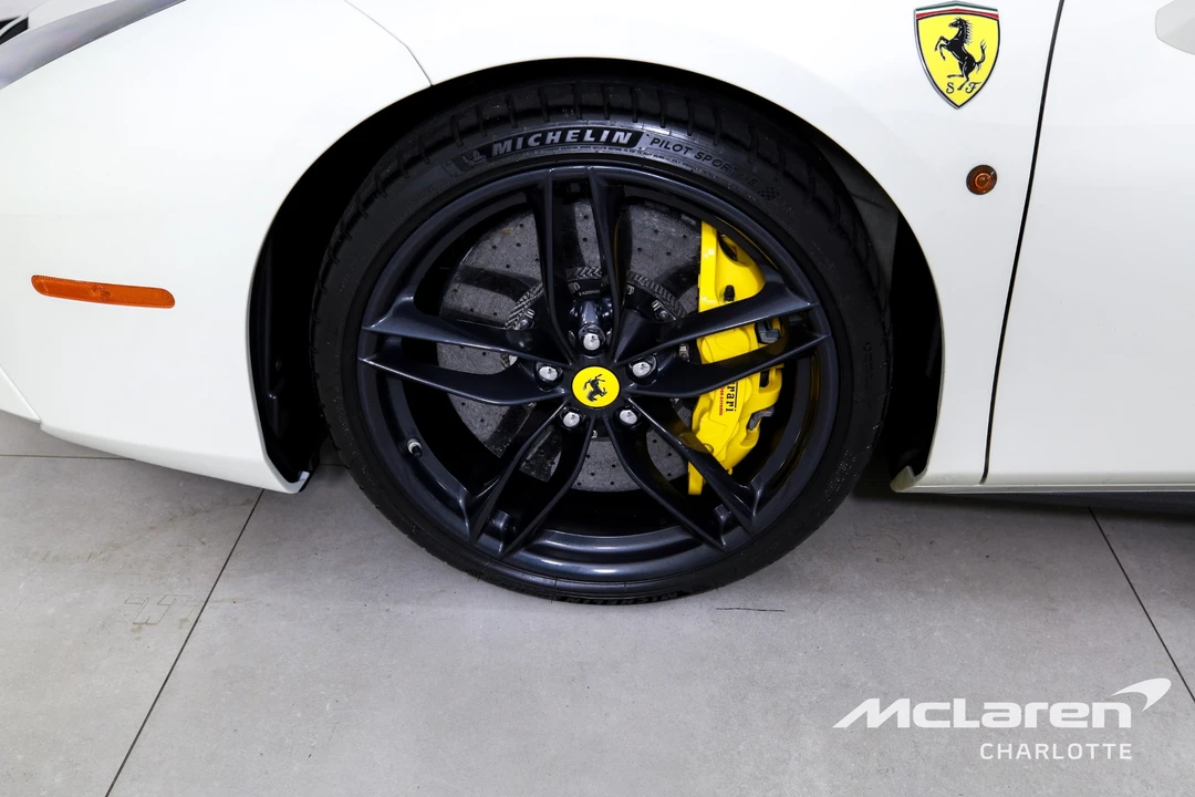 2018 Ferrari 488 Spider - Image 26 of 31