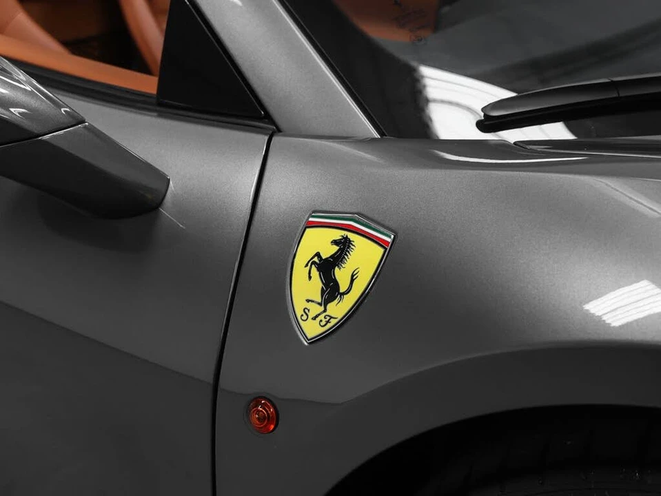 2018 Ferrari 488 Spider - Image 8 of 31