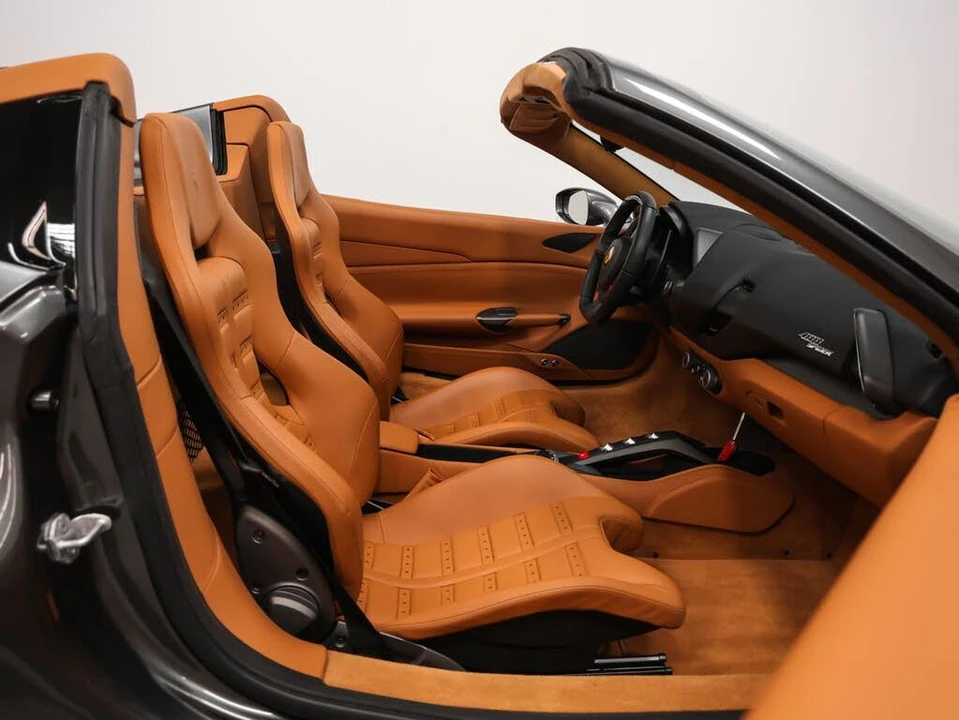 2018 Ferrari 488 Spider - Image 21 of 31