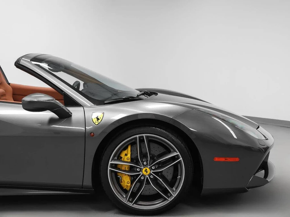 2018 Ferrari 488 Spider - Image 9 of 31