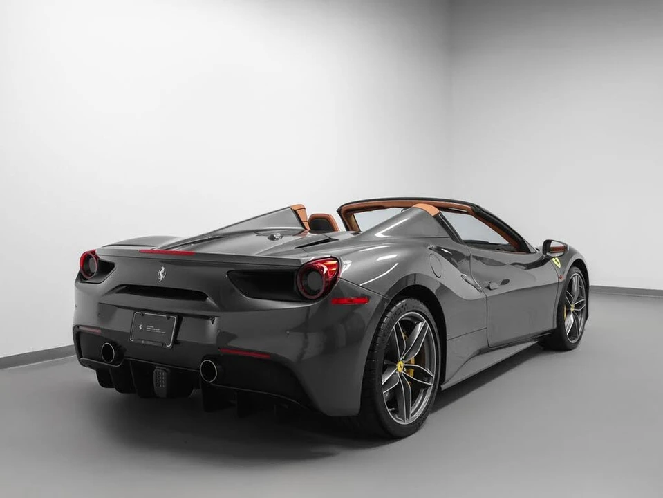 2018 Ferrari 488 Spider - Image 29 of 31