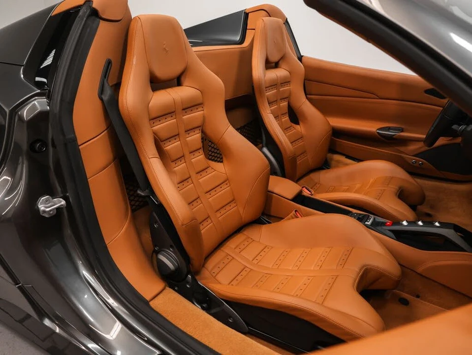 2018 Ferrari 488 Spider - Image 19 of 31