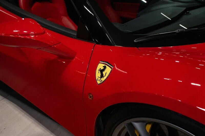 2018 Ferrari 488 Spider - Image 14 of 31
