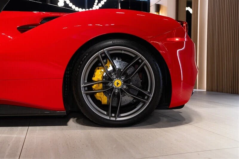 2018 Ferrari 488 Spider - Image 29 of 31