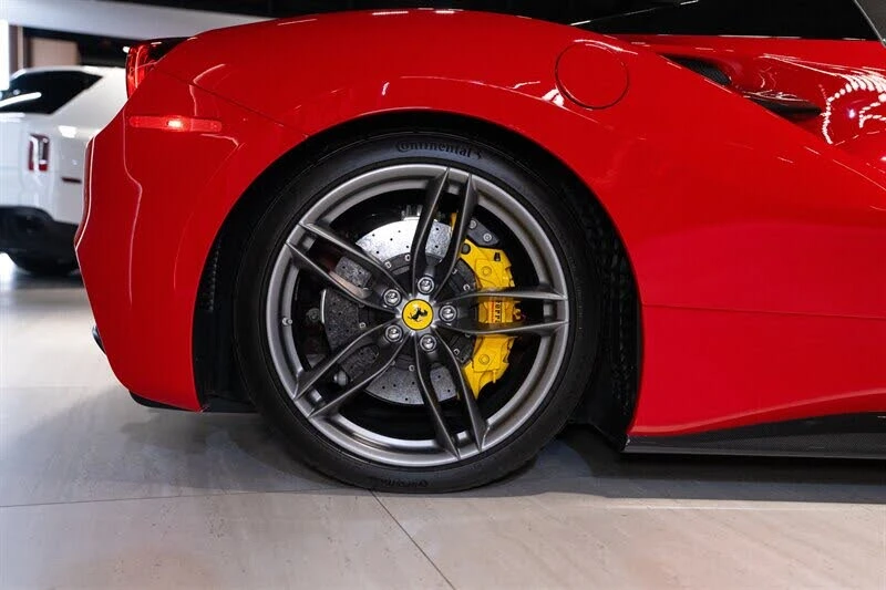 2018 Ferrari 488 Spider - Image 22 of 31